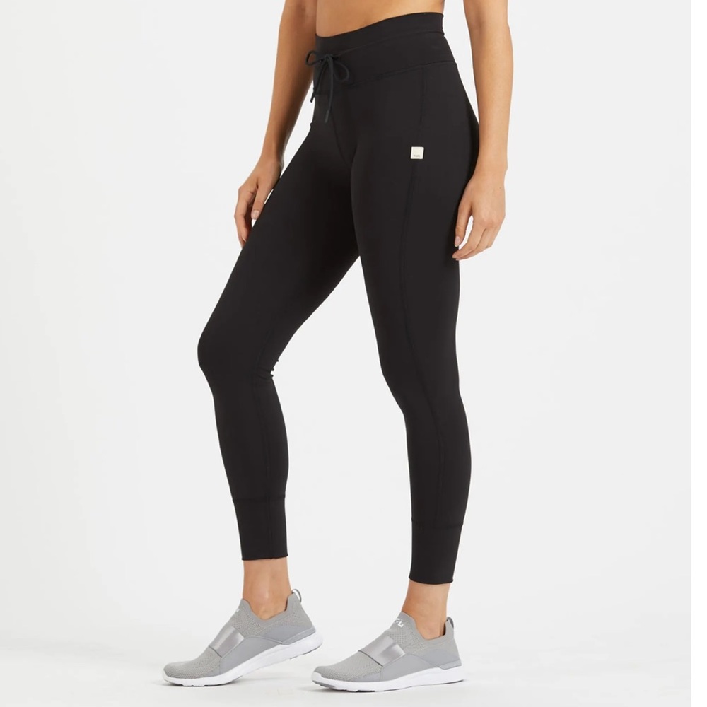 Vuori daily legging. New condition